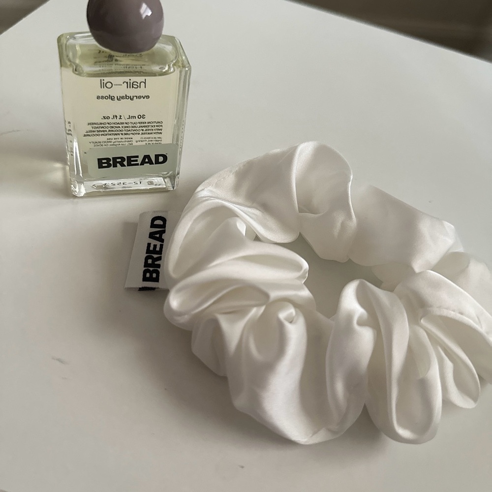 Bread Hair Oil + Hair Puff